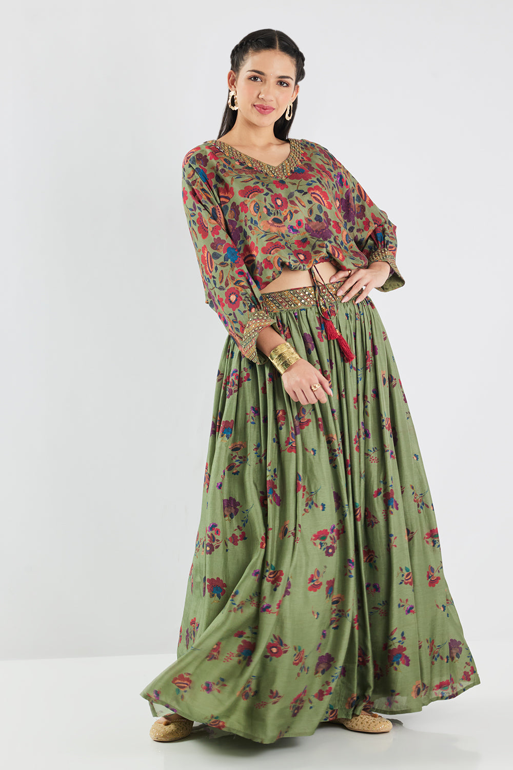 Neerus Green Floral Crepe Fabric Fusion Set.