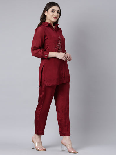 Neerus Maroon Regular Straight Solid Top And Trousers