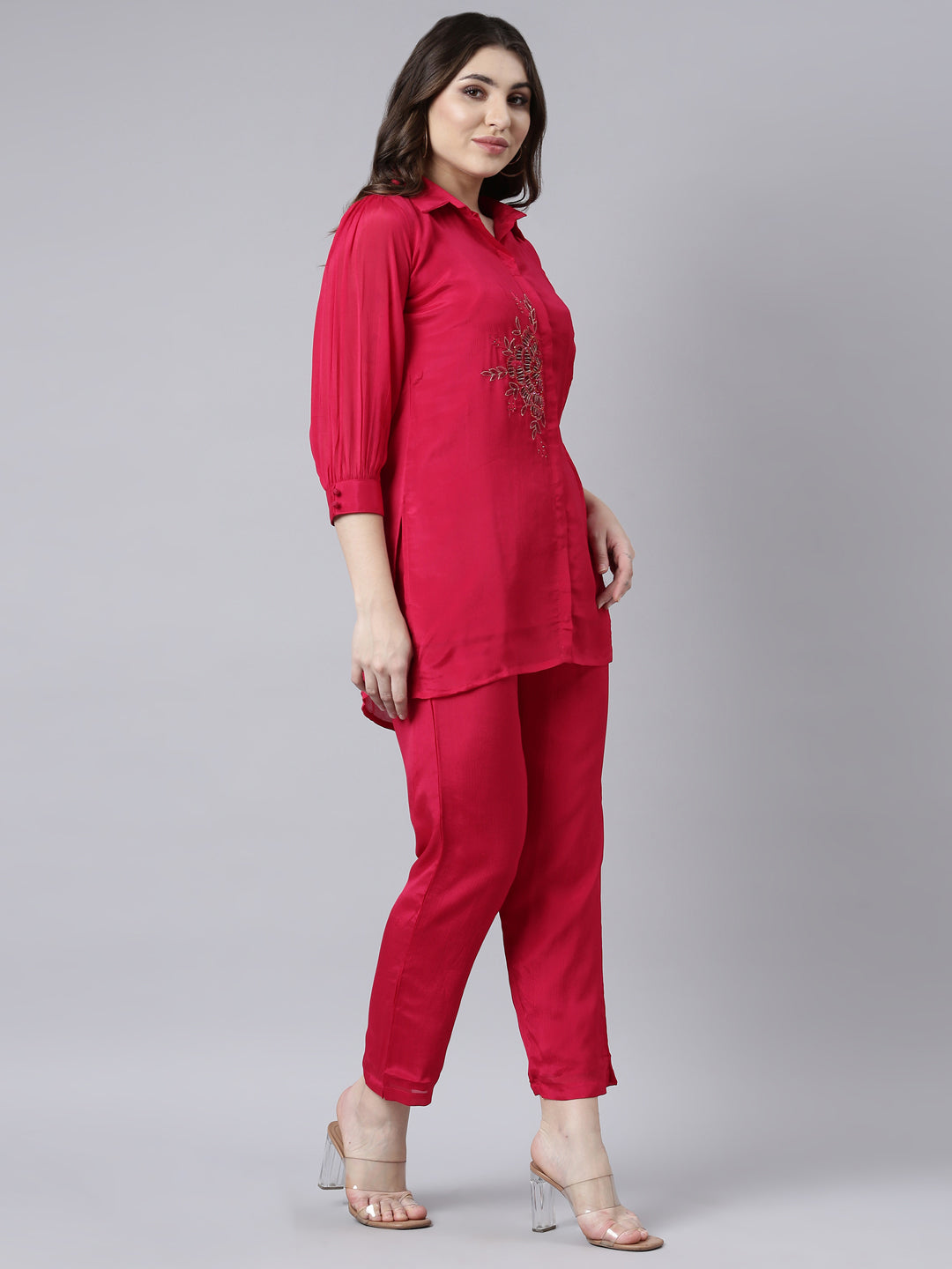 Neerus Pink Regular Straight Solid Top And Trousers