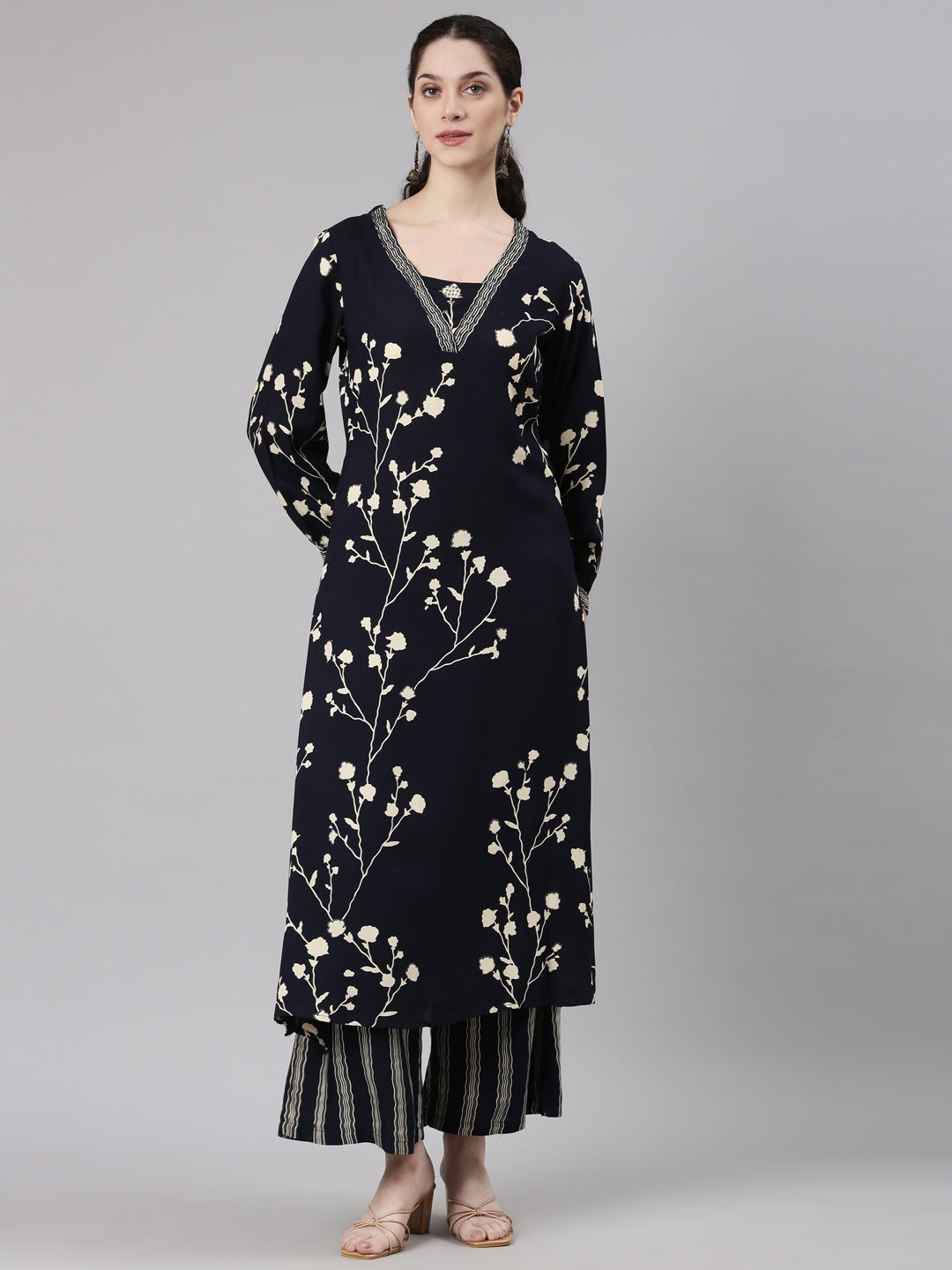 Neerus Navy Blue Straight Casual Floral Kurta and Plazzo