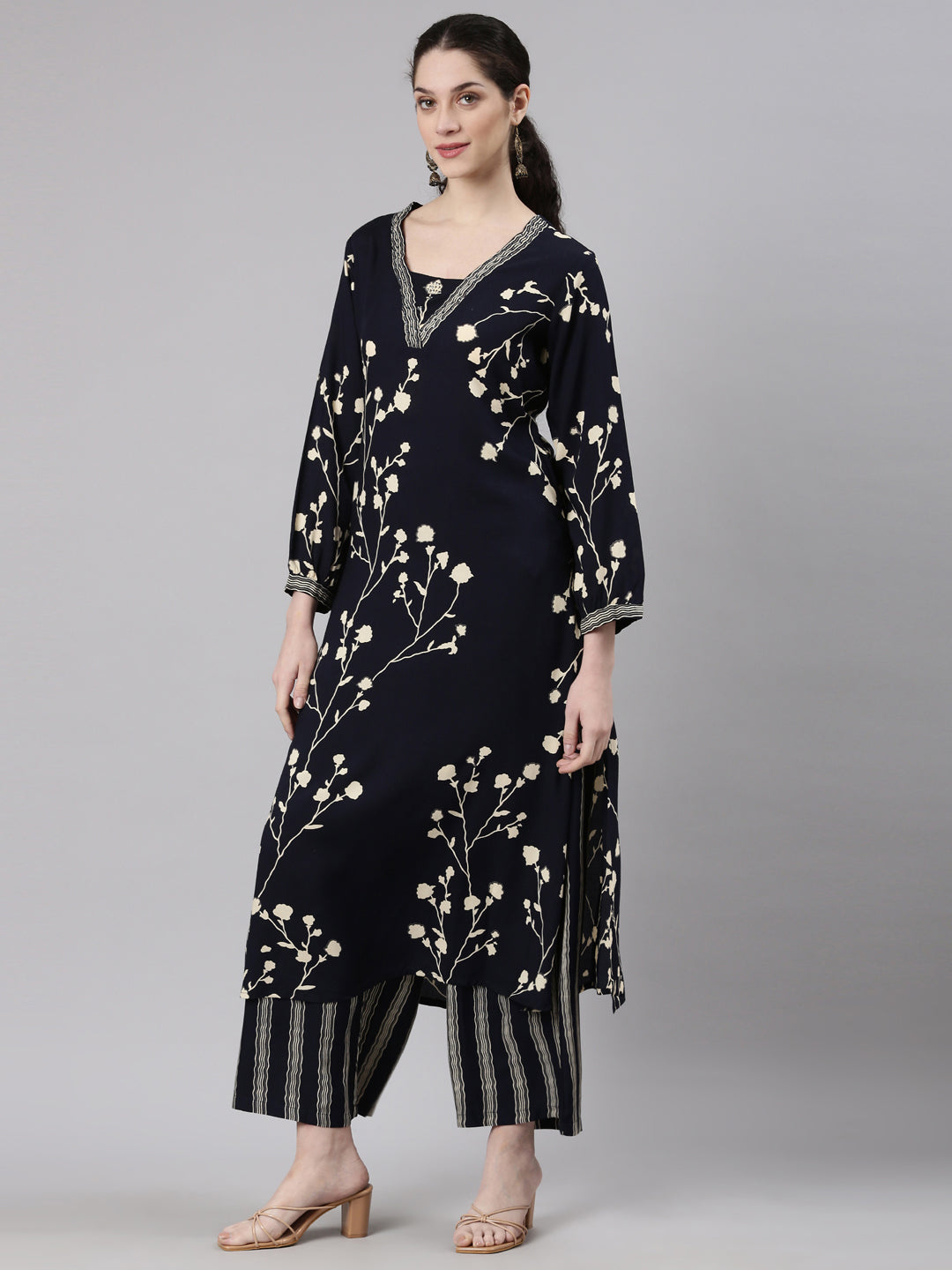 Neerus Navy Blue Straight Casual Floral Kurta and Plazzo