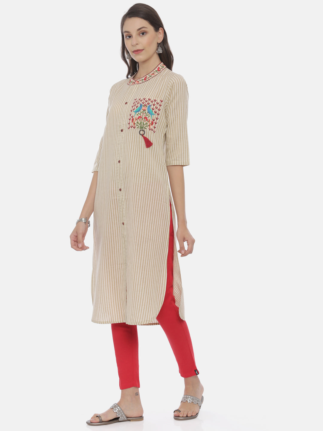 Neerus Women Cream-Coloured  White Embroidered Straight Kurta