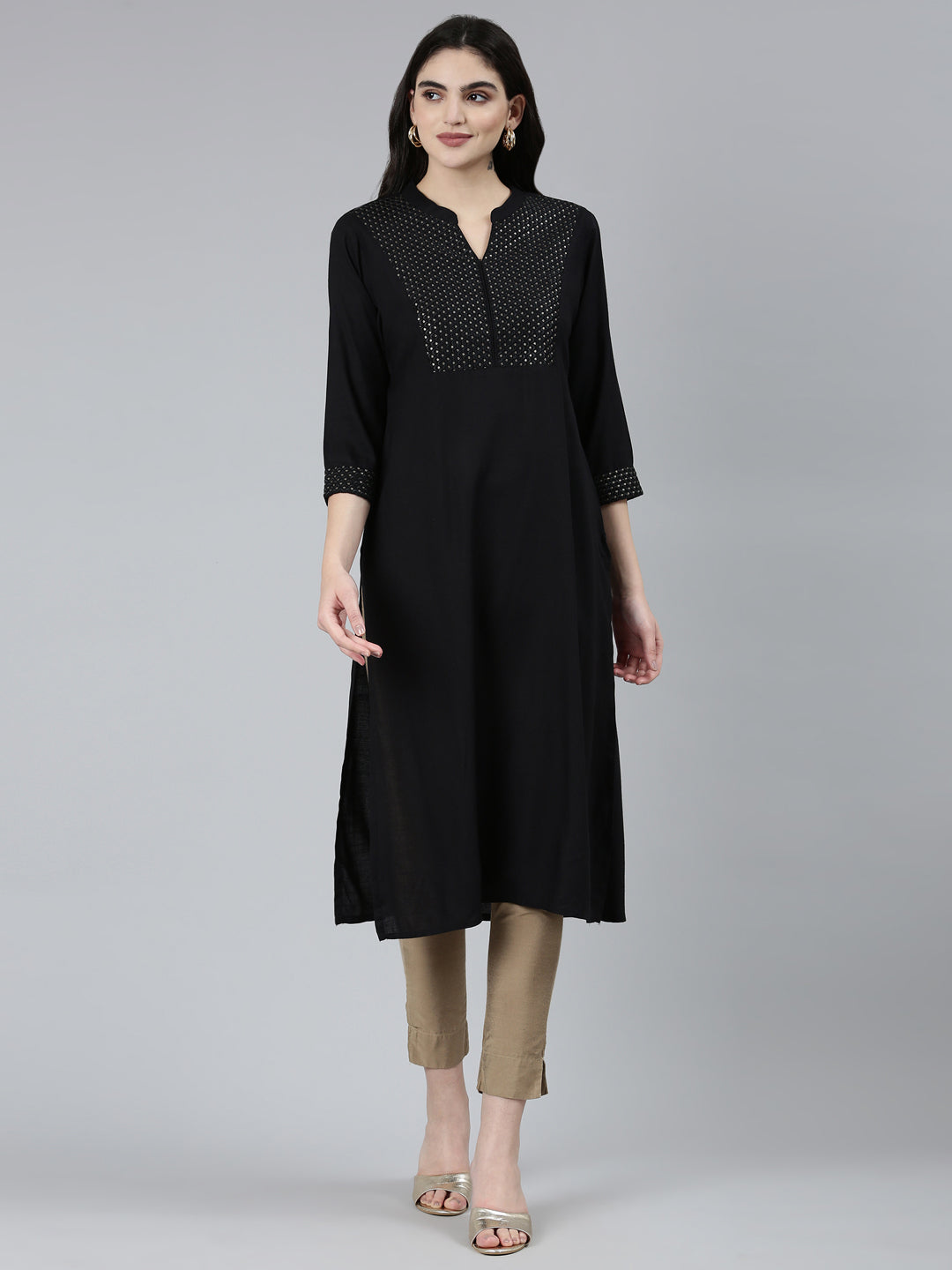 Neeru's Black Regular Straight Solid Kurtas