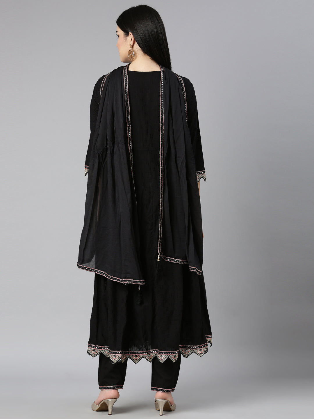 Neerus Black Regular Straight Floral Kurta And Trousers With Dupatta