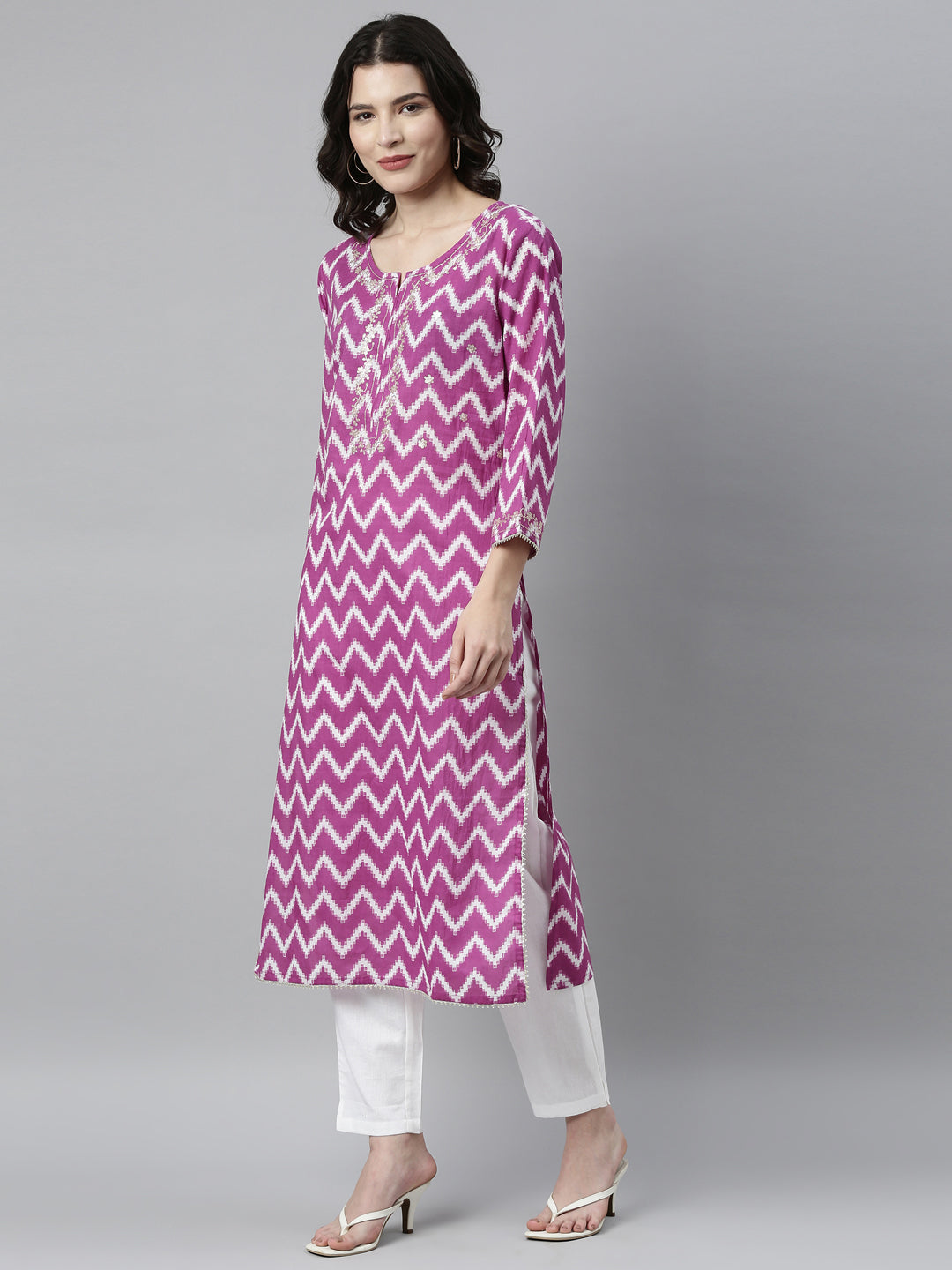 Neerus Women Purple Printed Thread Work Kurta with Trousers