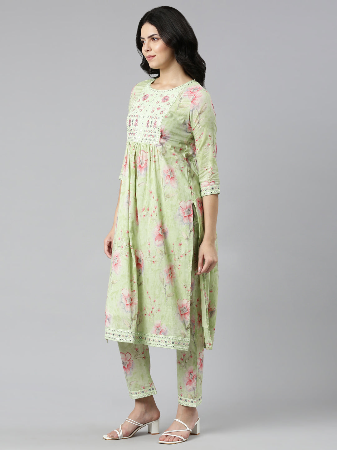 Neeru's Green Regular Straight Printed Kurta And Trousers With Dupatta