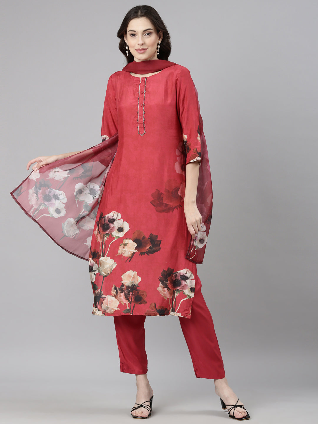 Neerus Red Casual Floral Straight Kurta and Trousers With Dupatta