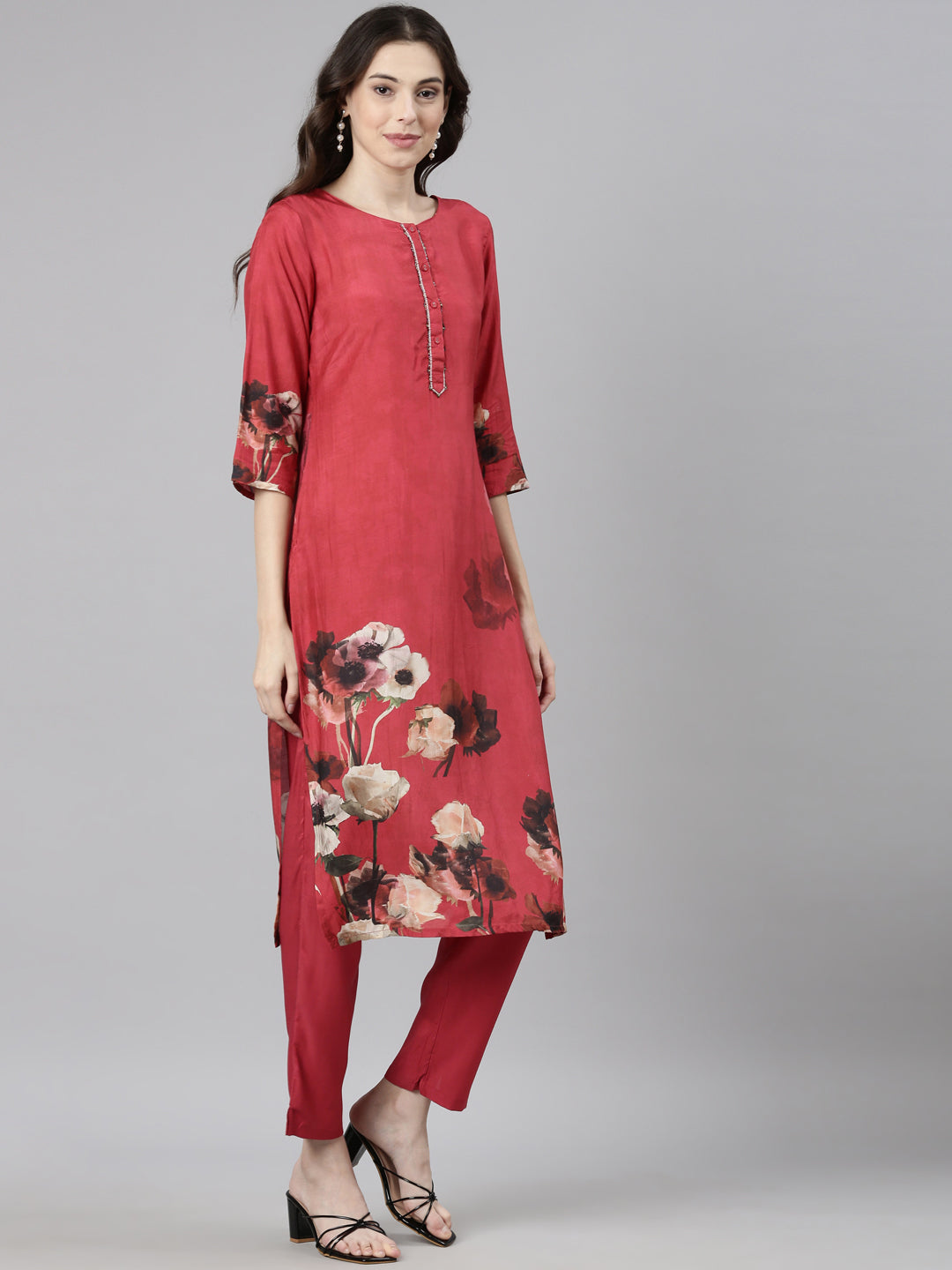 Neerus Red Casual Floral Straight Kurta and Trousers With Dupatta