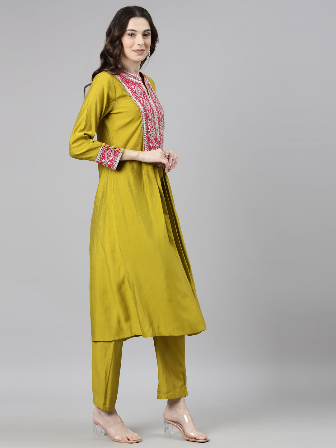 Neerus Green Casual Solid Anarkali Kurta and Trousers With Dupatta