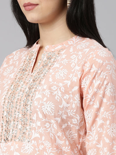 Neeru's Peach Regular Straight Printed Kurtas