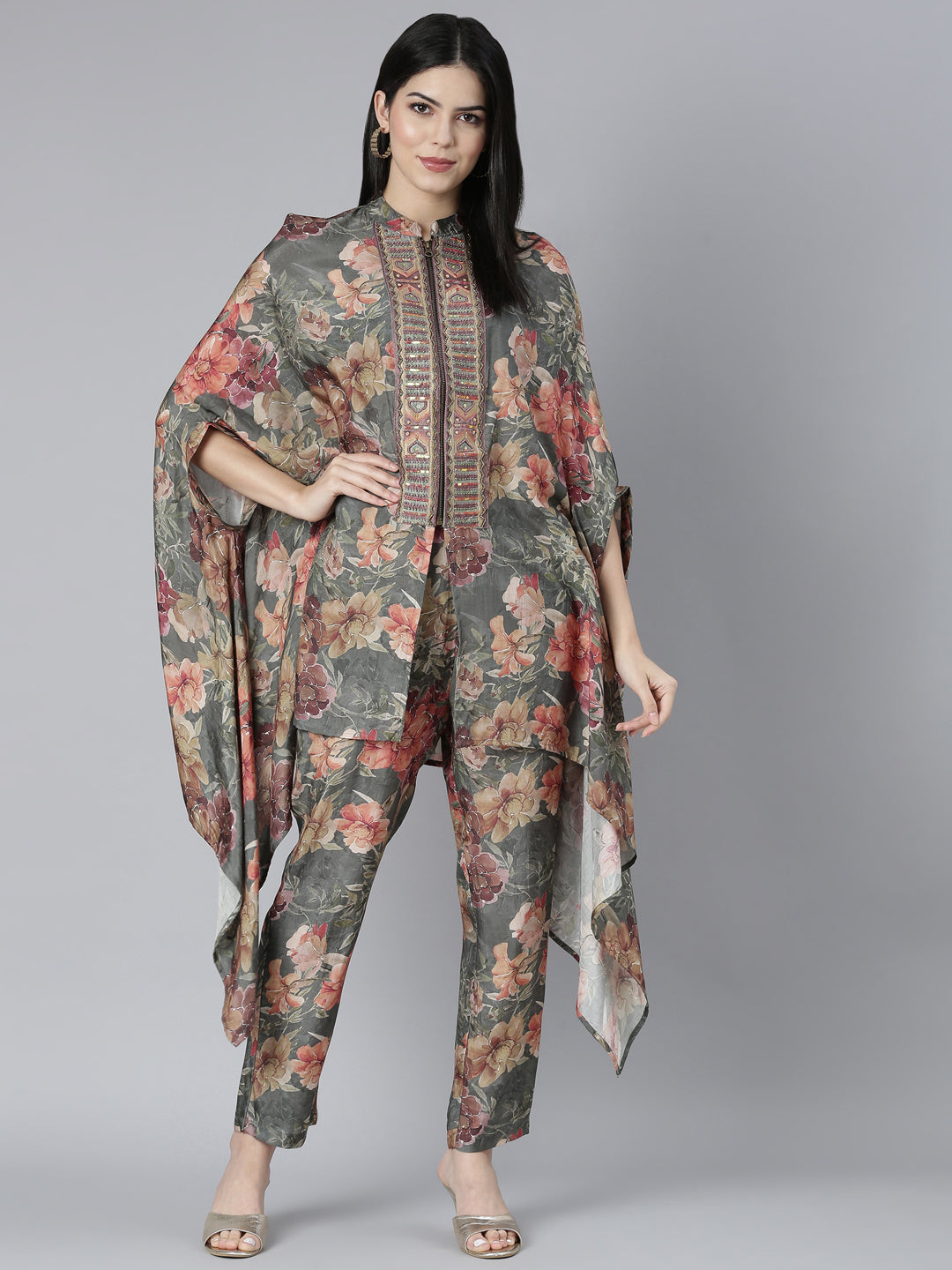 Neerus Olive Regular Straight Floral Kurti And Trousers