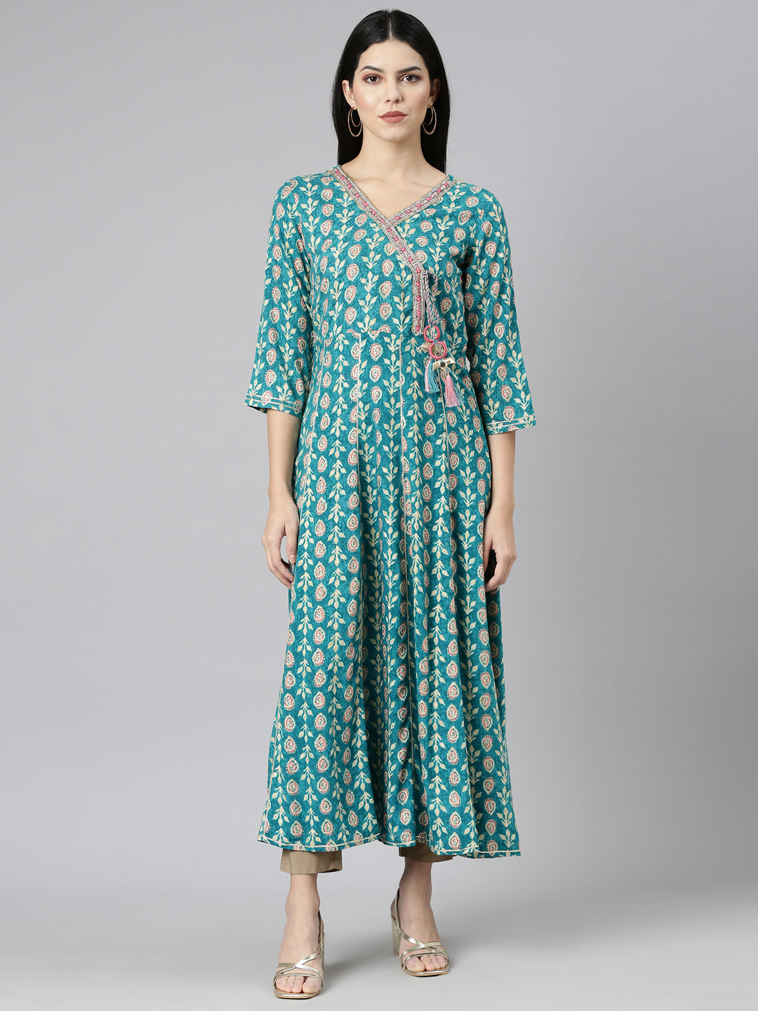 Neeru's Green Straight Casual Printed Dress