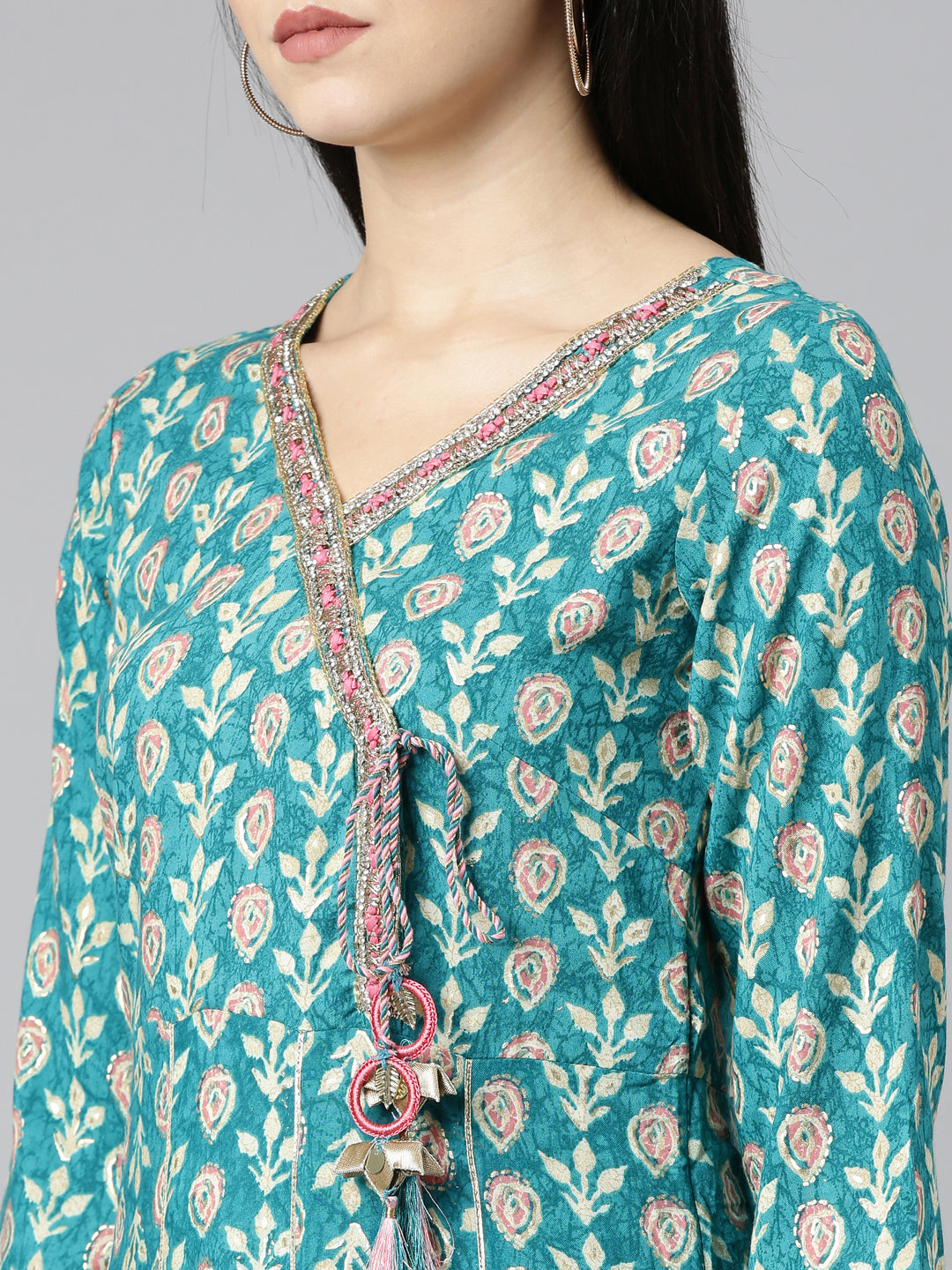 Neeru's Green Straight Casual Printed Dress