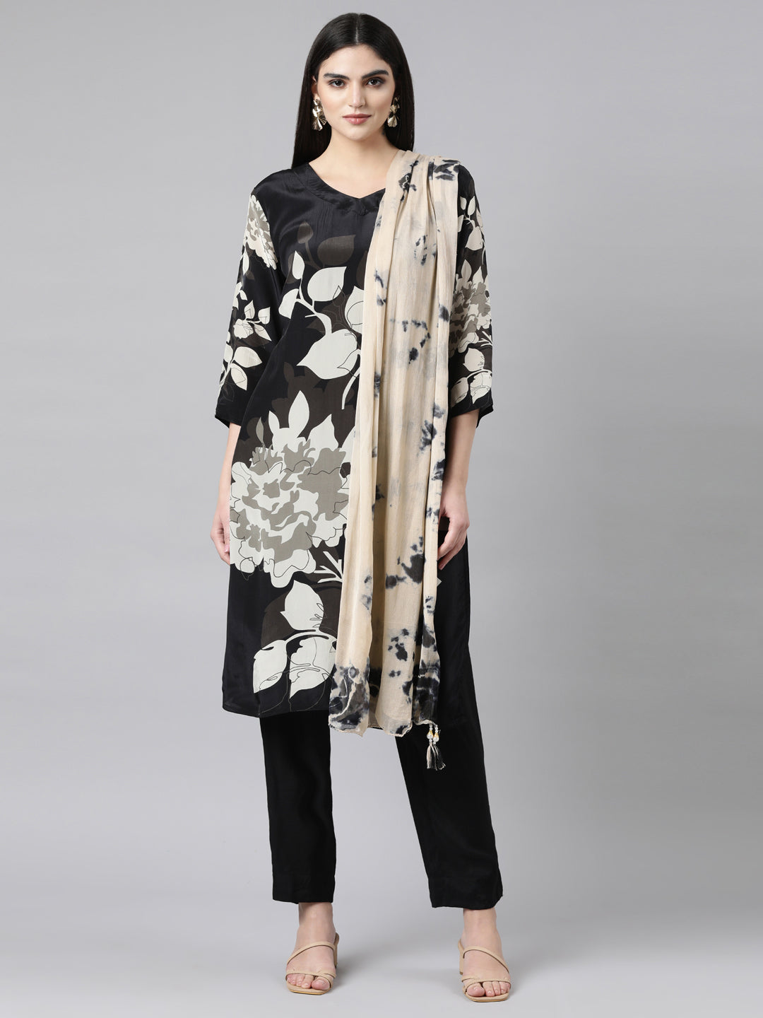 Neerus Black Regular Straight Floral Kurta And Trousers With Dupatta