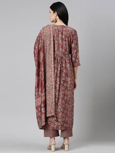 Neeru's Pink Regular Straight Printed Kurta And Trousers With Dupatta