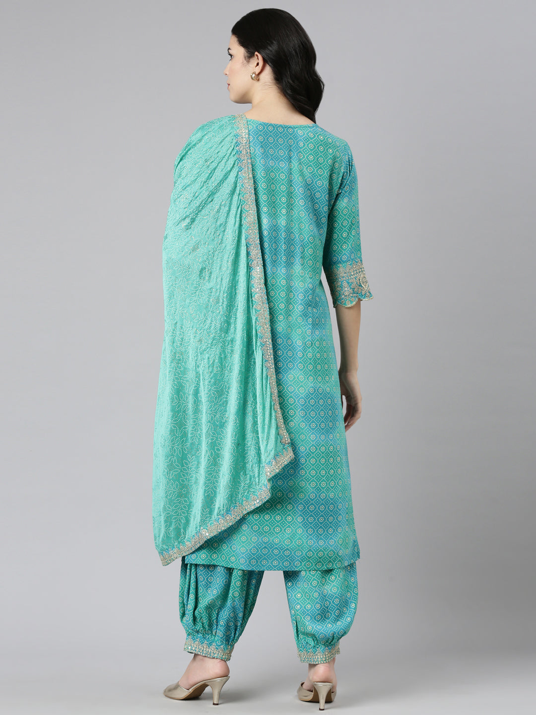 Neeru's Green Regular Straight Printed Kurta And Salwar With Dupatta