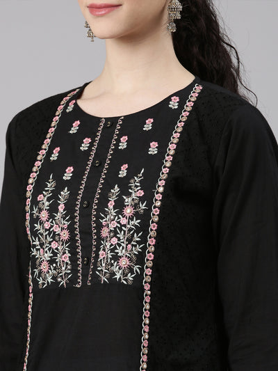 Neerus Black Straight Casual Embellished Kurtas