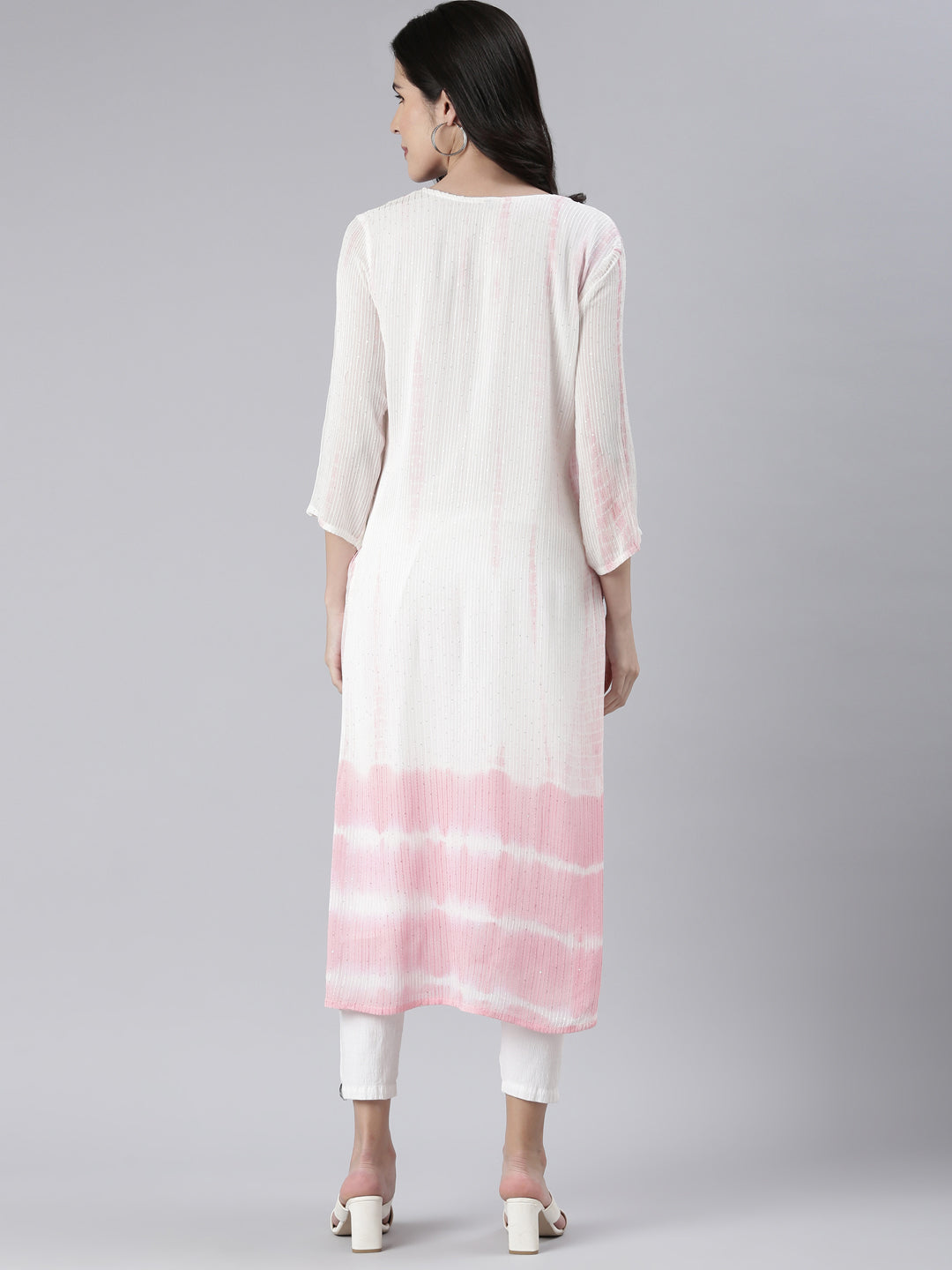 Neeru's Pink Straight Solid Cotton Kurtas